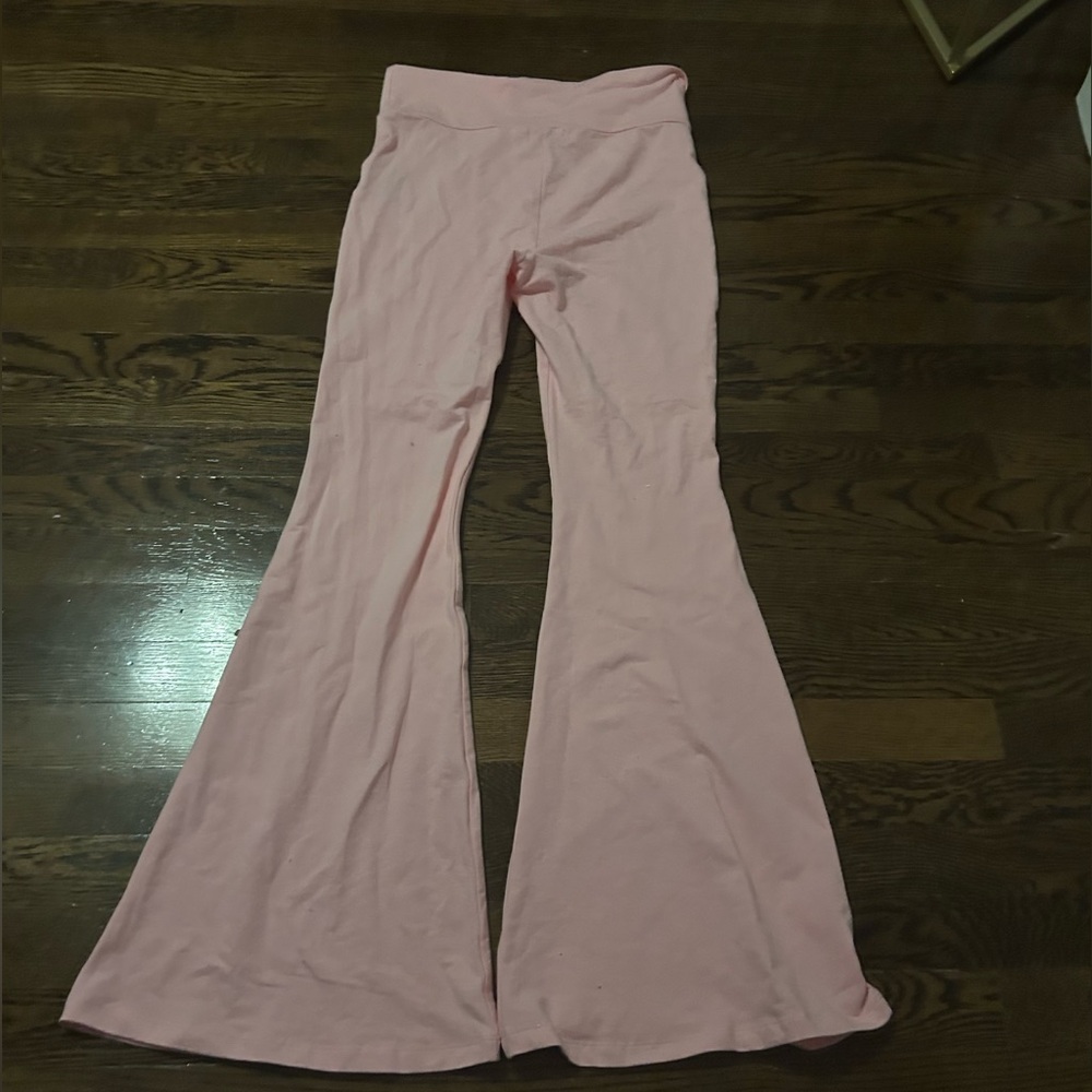 (BRIGHTER IN PERSON) edikted flare hot pink leggings